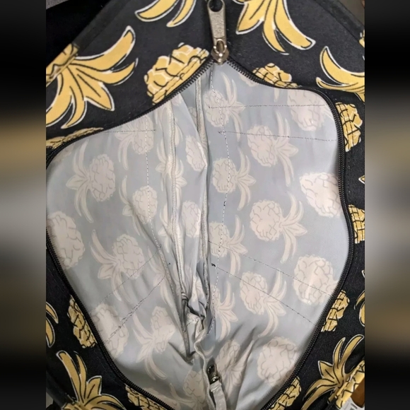 Simply Southern Golden Pineapple Shoulder Bag - Picture 7 of 7